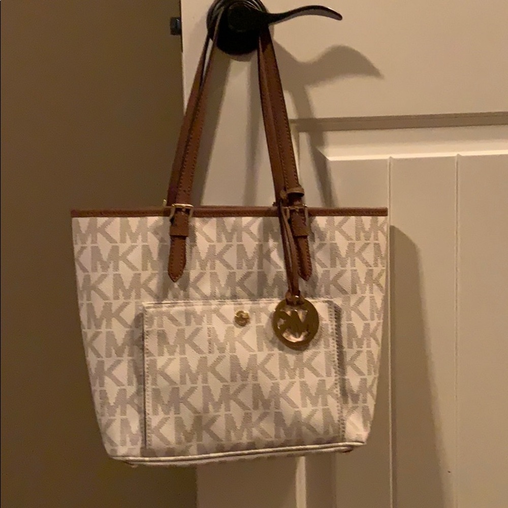 Michael Kors purse